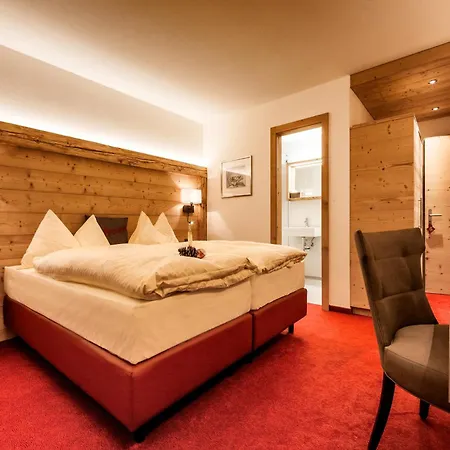 Отель Alpinarosa 3*