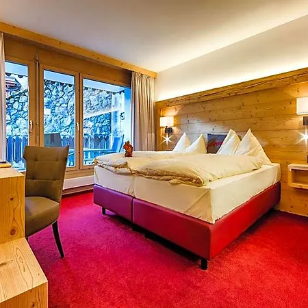 Alpinarosa 아로사