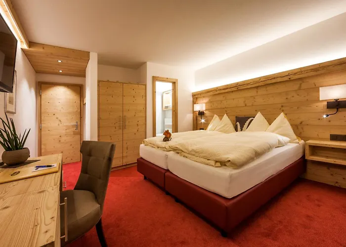 Отель Alpinarosa 3*